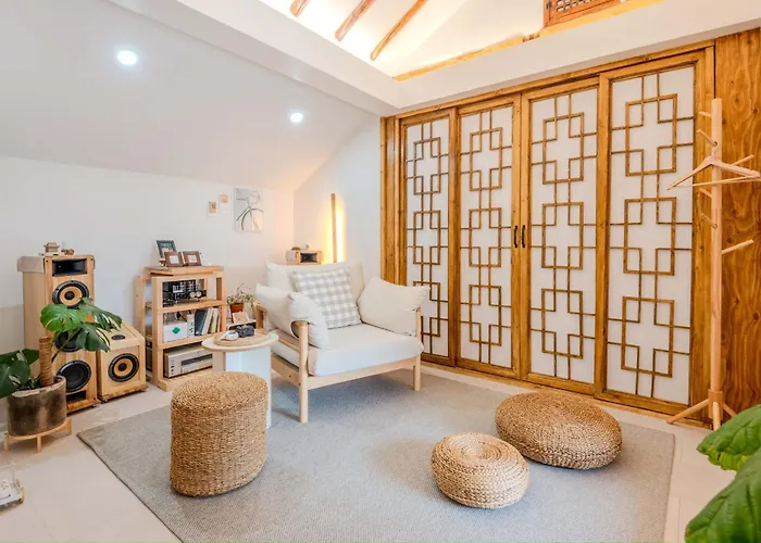 Bow Hanok House